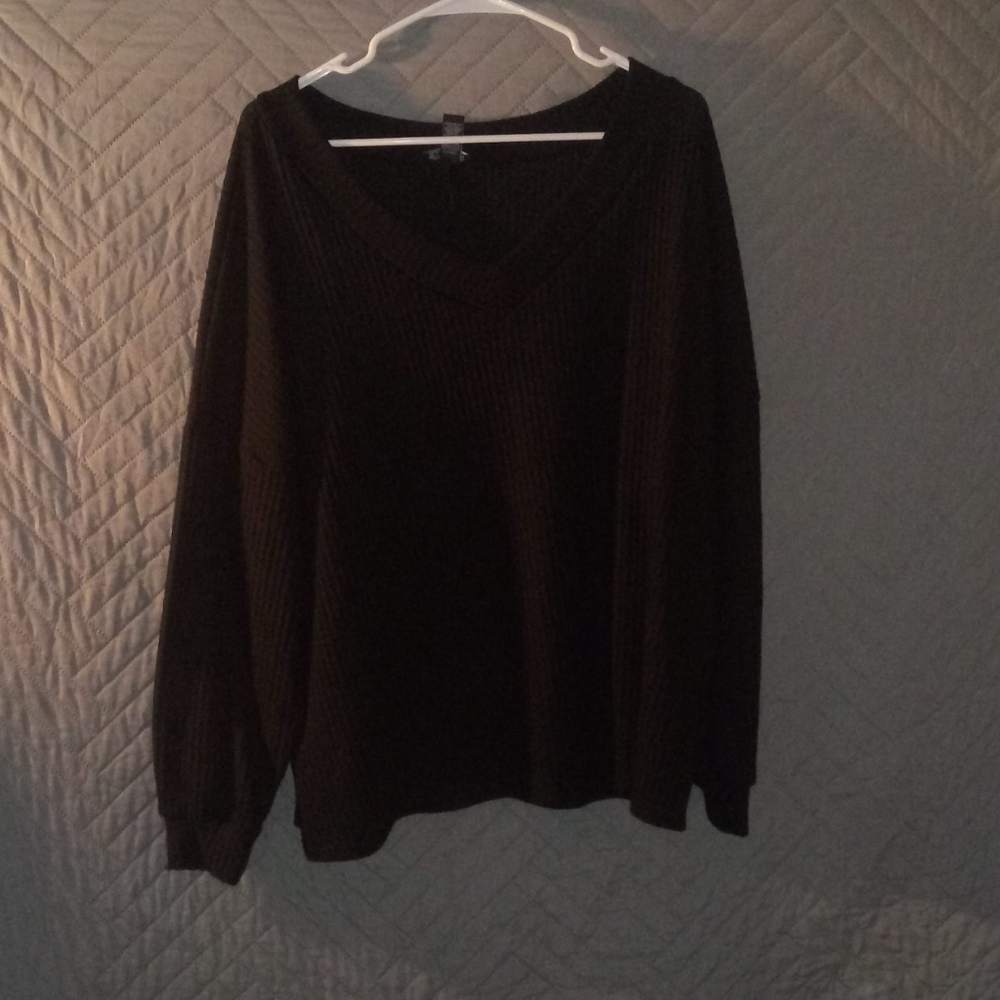 Women's Long sleeve publik top size 2x